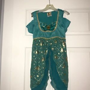 !childrens princess jasmine costume!